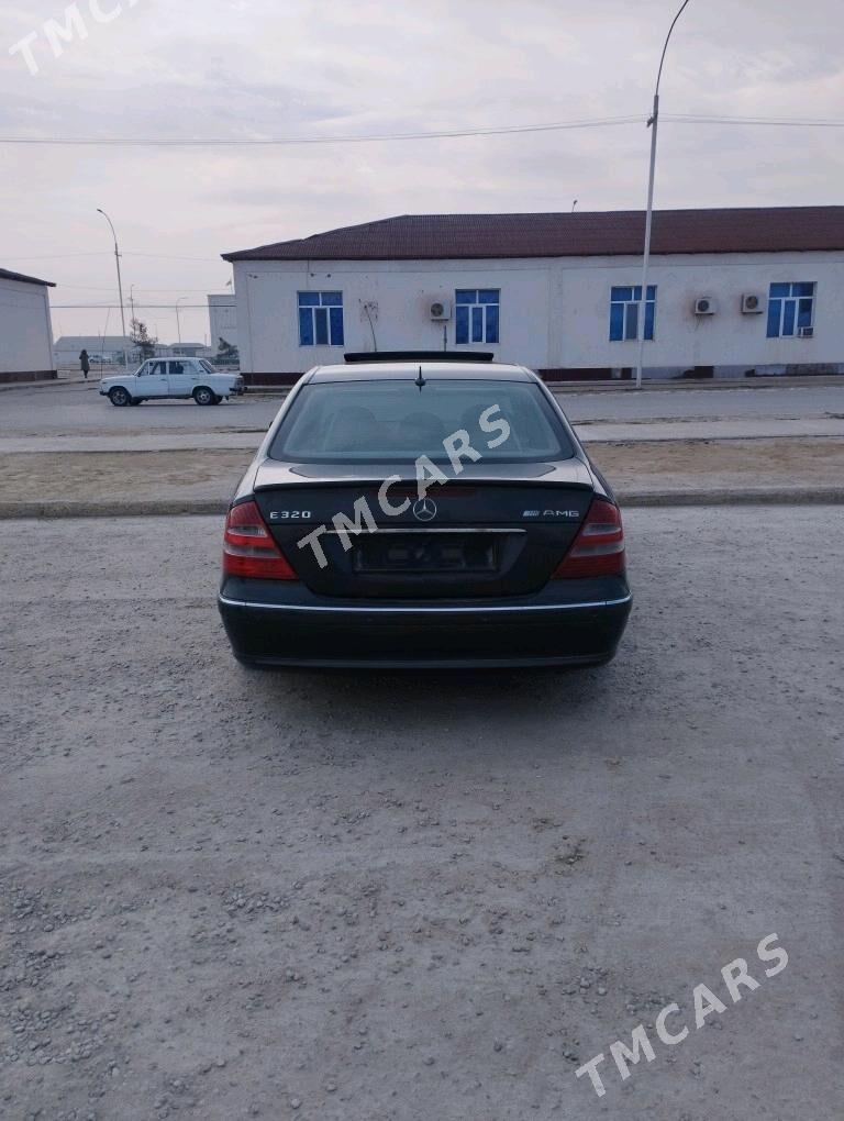 Mercedes-Benz E320 2003 - 150 000 TMT - Türkmenbaşy - img 8