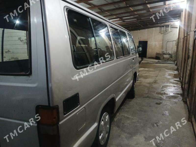 Toyota Hiace 1998 - 39 000 TMT - Мары - img 10