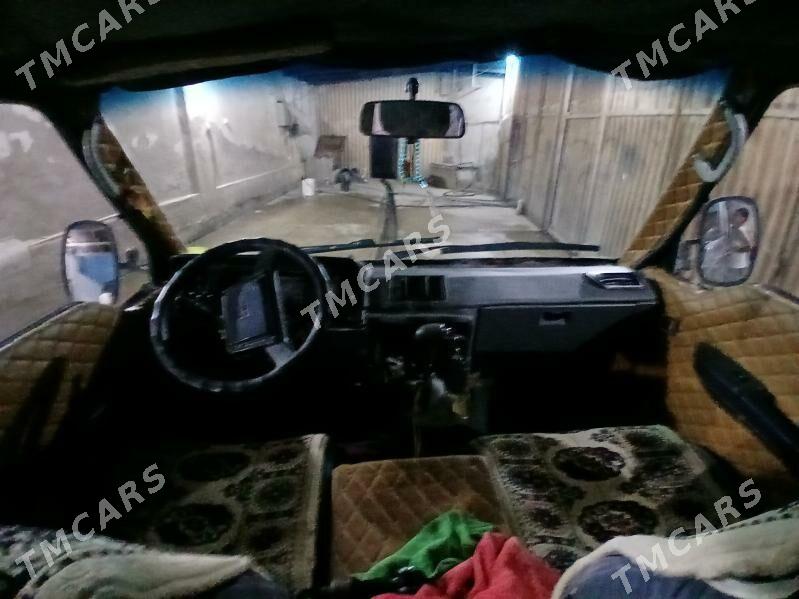 Toyota Hiace 1998 - 39 000 TMT - Мары - img 7