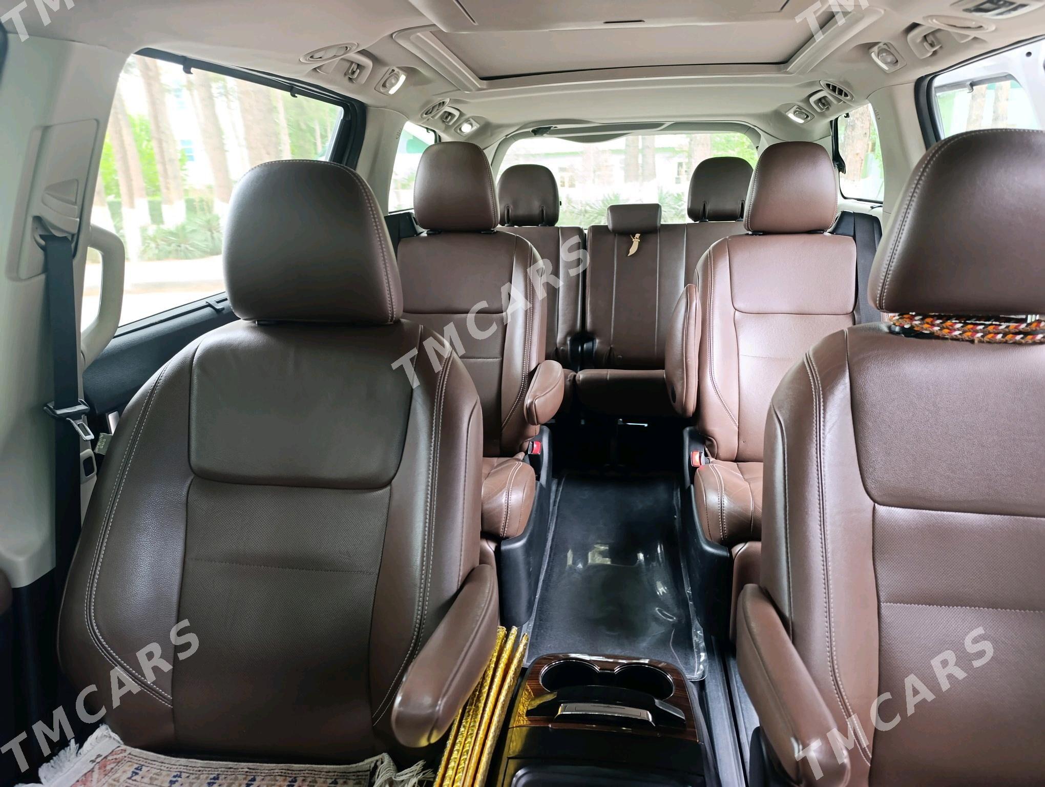 Toyota Sienna 2017 - 410 000 TMT - Гёкдепе - img 2