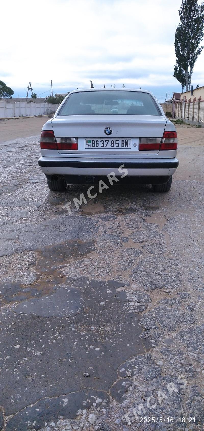 BMW E34 1990 - 25 000 TMT - Hazar - img 2