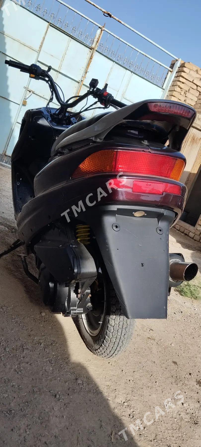 Honda Passport 2000 - 8 000 TMT - Байрамали - img 3
