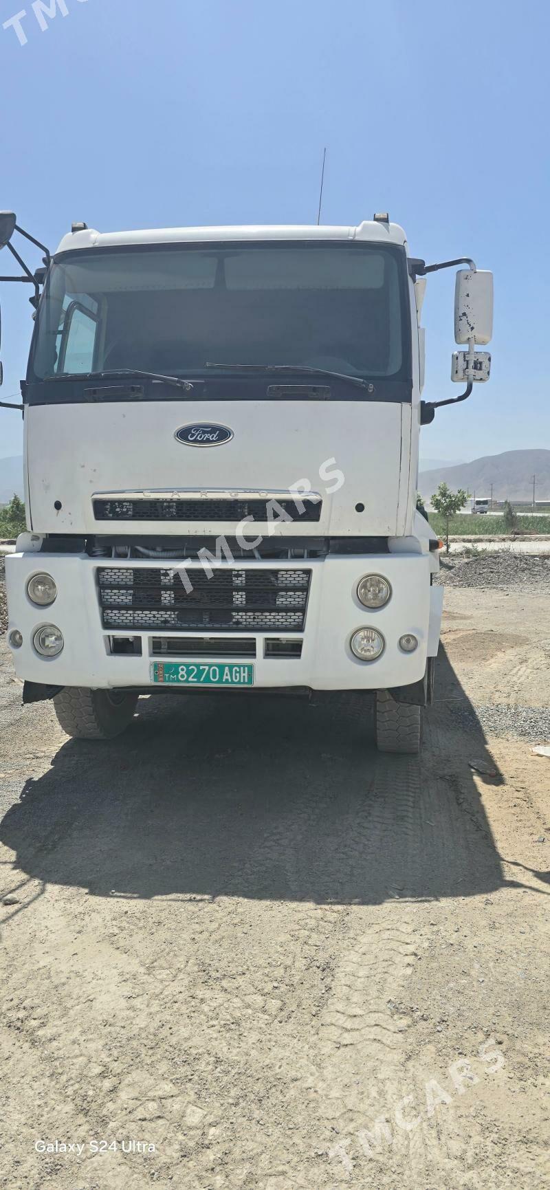 Ford Cargo 3535D 2014 - 700 000 TMT - Гёкдепе - img 2