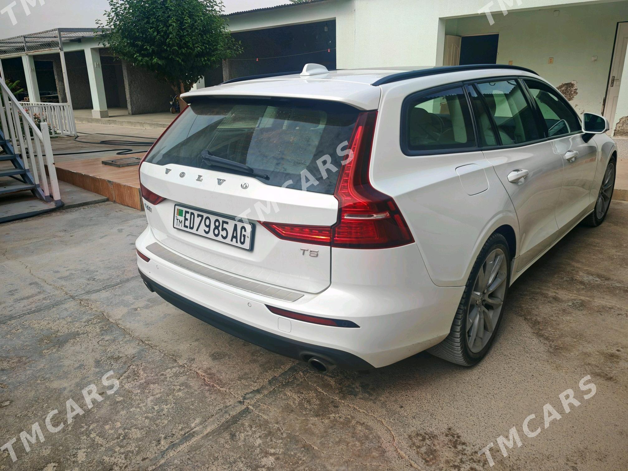 Volvo V60 2019 - 550 000 TMT - Анев - img 10