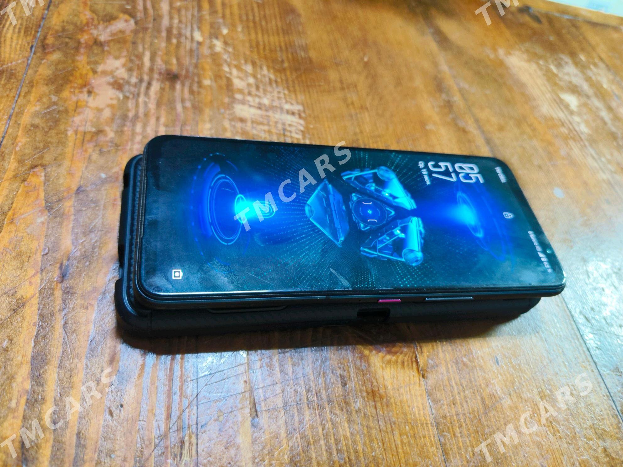 asus roc 5s - Hitrowka - img 2