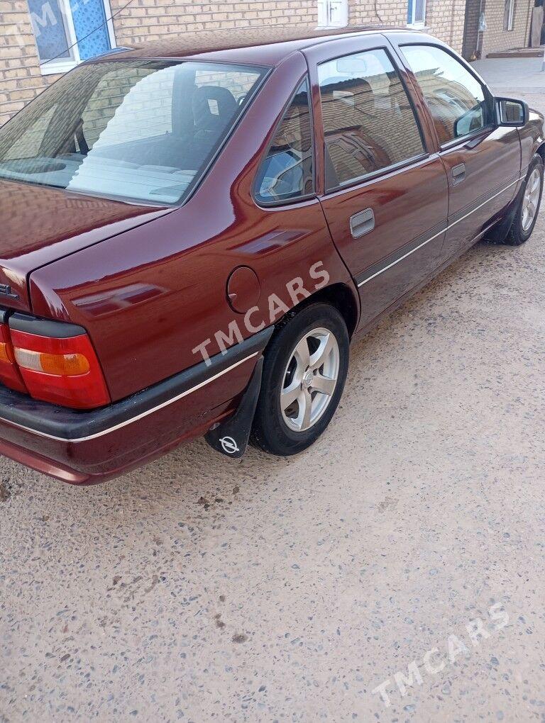 Opel Vectra 1991 - 35 000 TMT - Mary - img 5