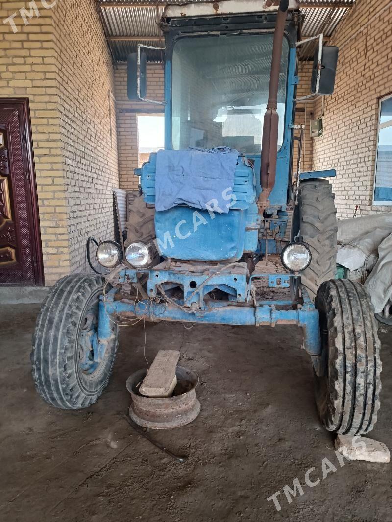 MTZ T-28 1986 - 45 000 TMT - Çärjew - img 2