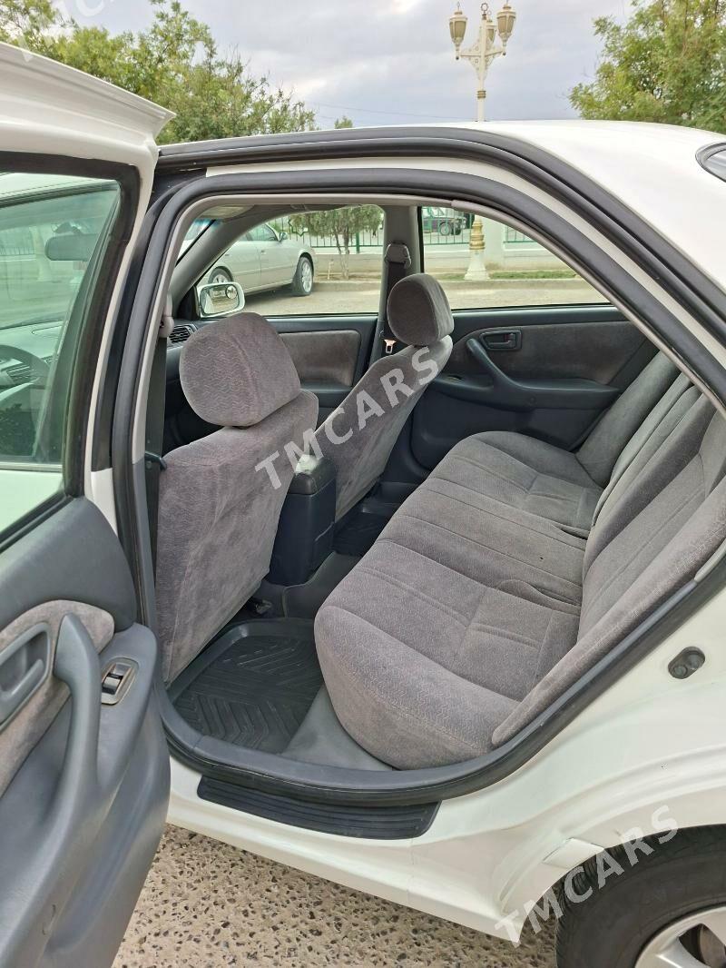 Toyota Camry 1998 - 126 000 TMT - Bäherden - img 3