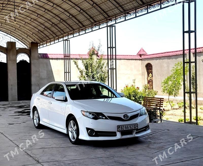 Toyota Camry 2014 - 250 000 TMT - Дашогуз - img 4