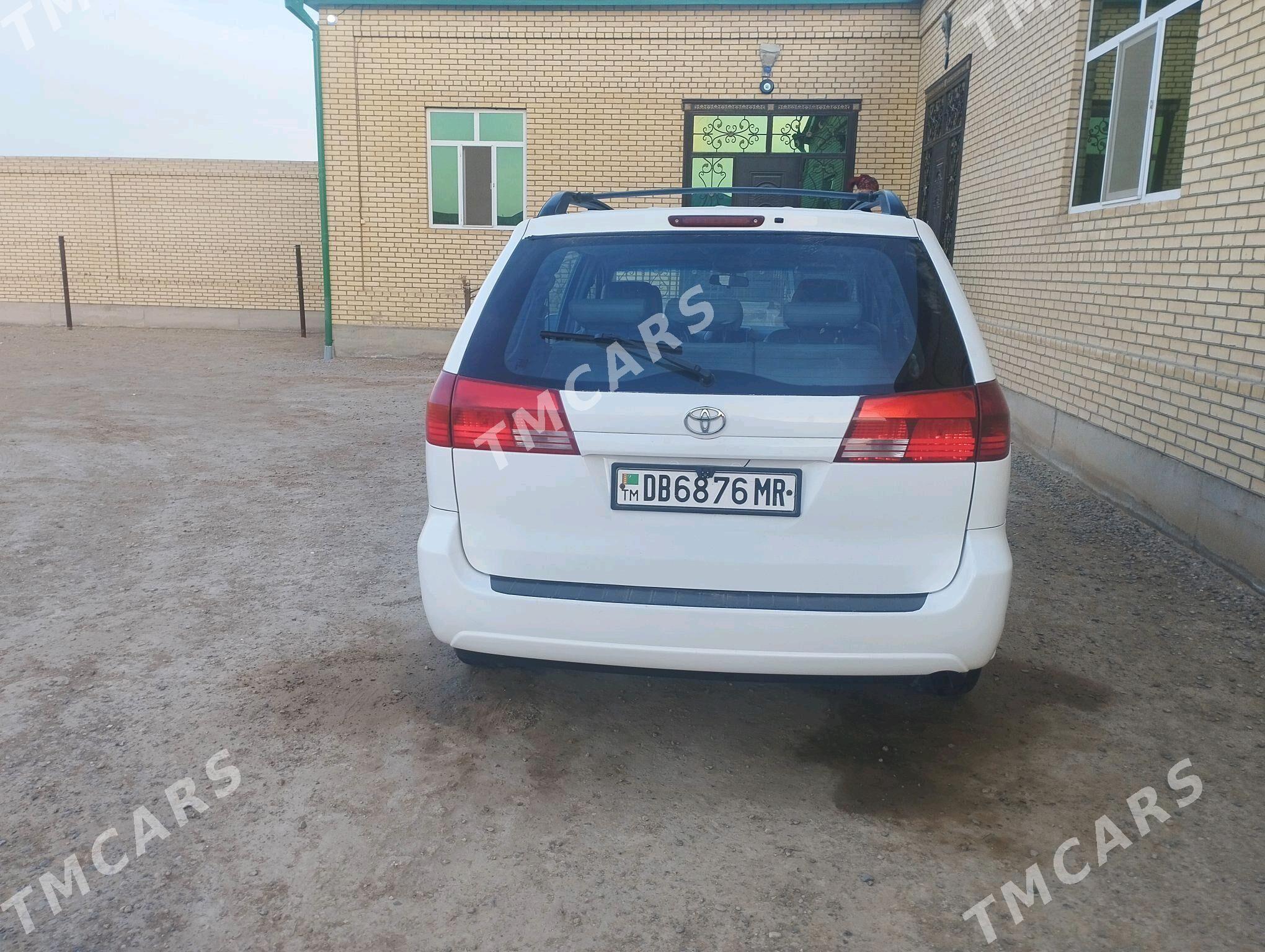 Toyota Sienna 2004 - 220 000 TMT - Мары - img 5