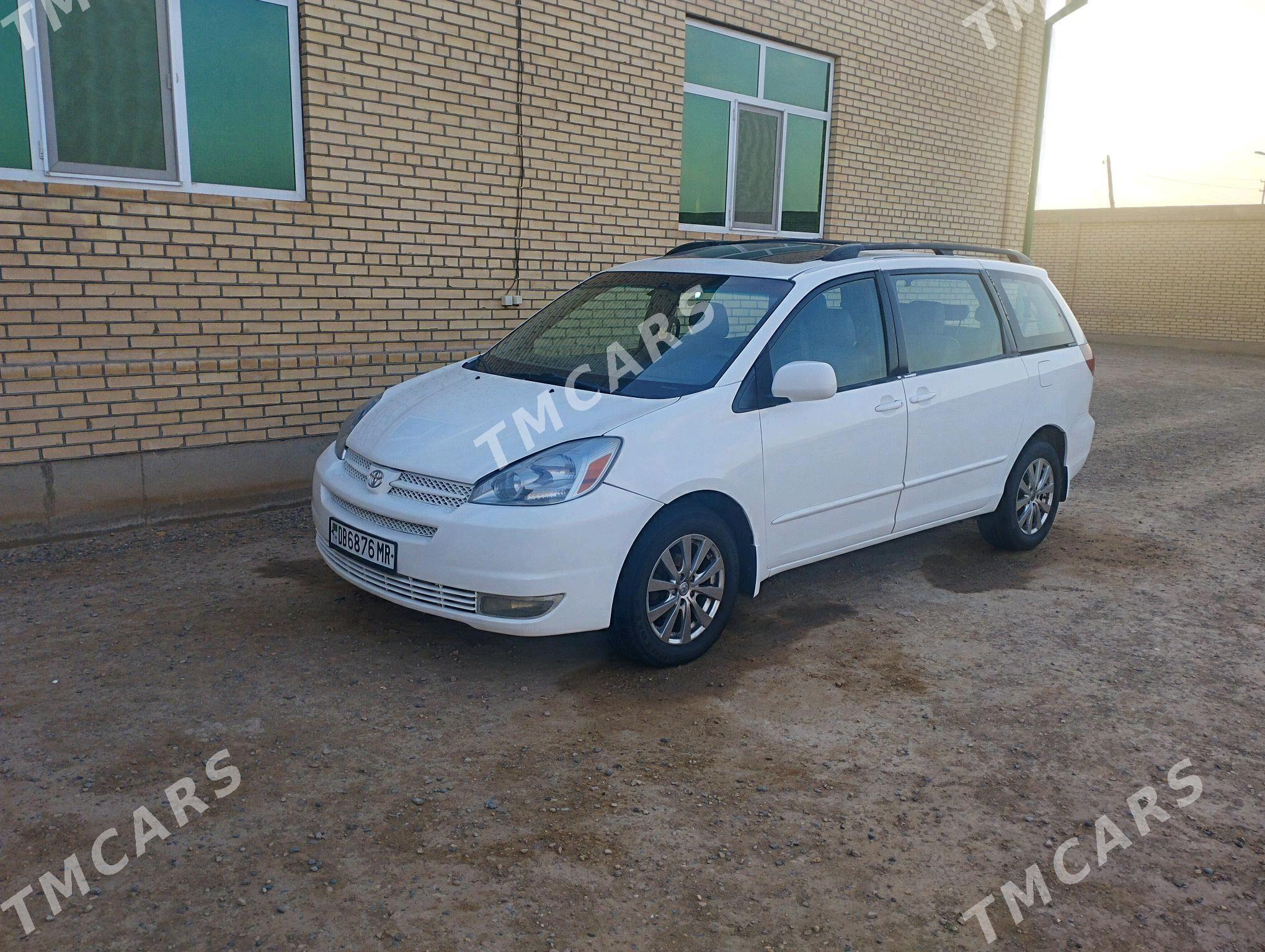 Toyota Sienna 2004 - 220 000 TMT - Мары - img 8