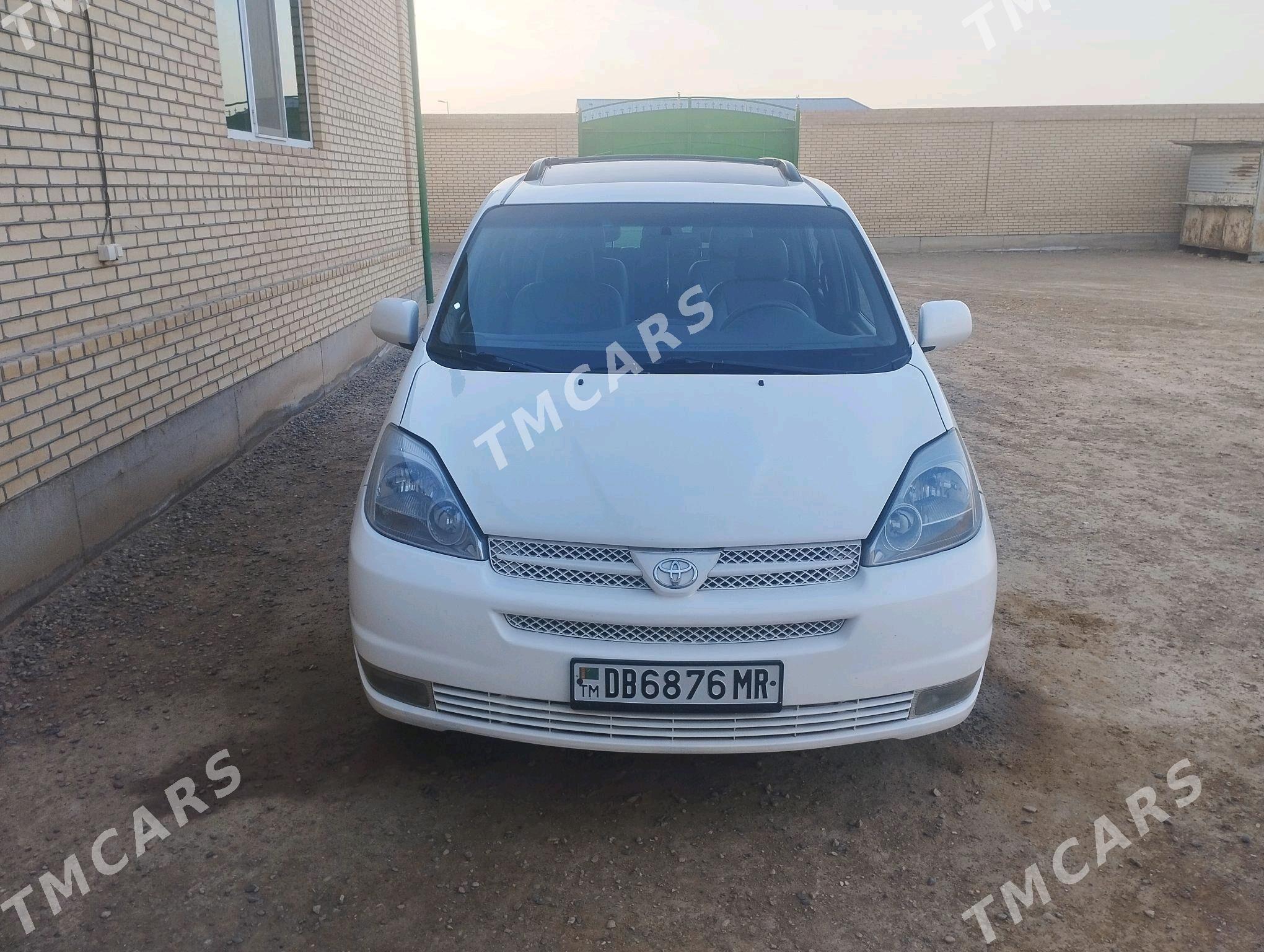 Toyota Sienna 2004 - 220 000 TMT - Мары - img 9