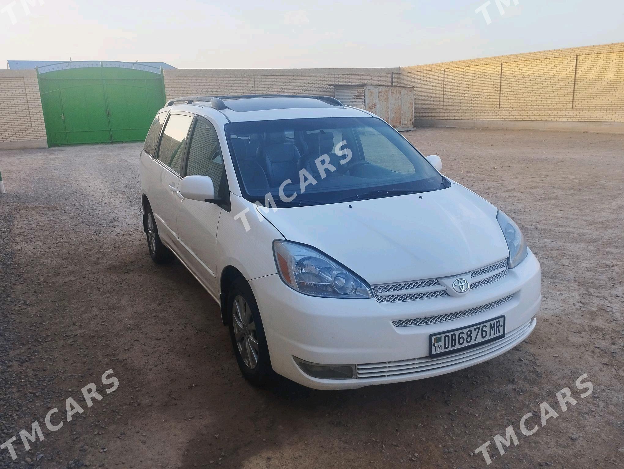 Toyota Sienna 2004 - 220 000 TMT - Мары - img 10