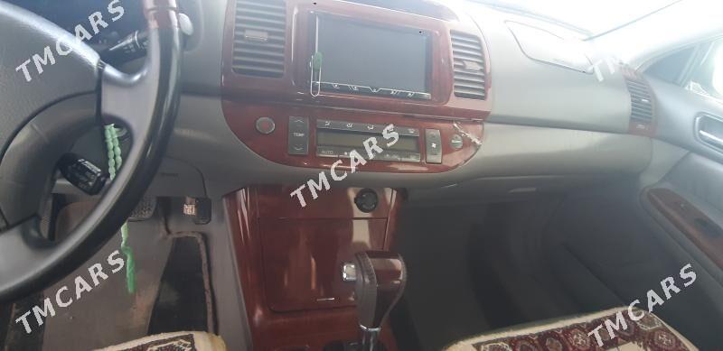Toyota Camry 2004 - 180 000 TMT - Халач - img 4