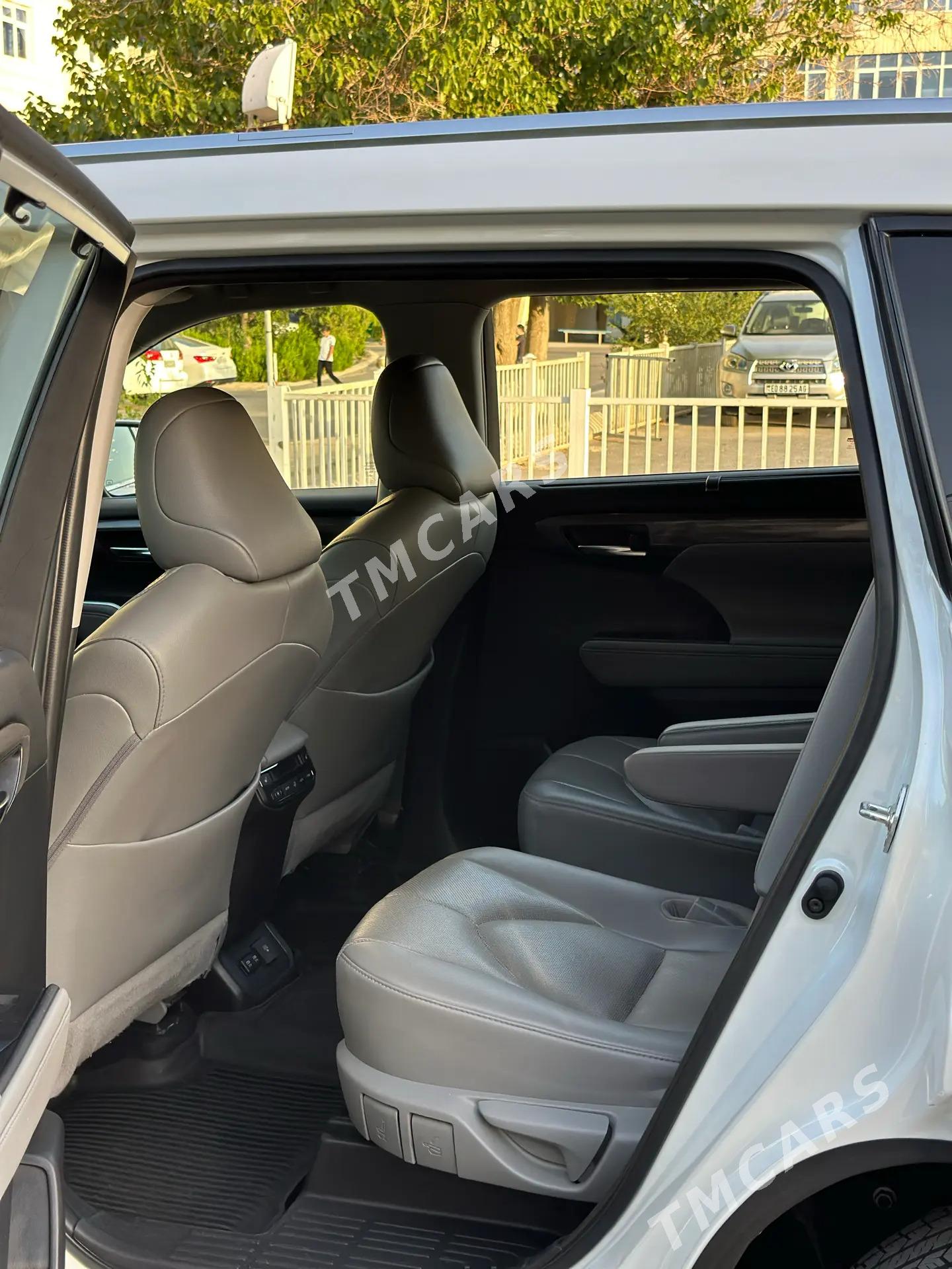 Toyota Highlander 2020 - 680 000 TMT - Aşgabat - img 7