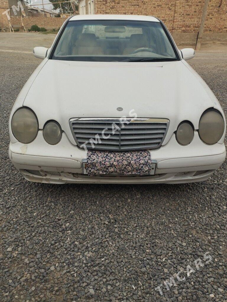 Mercedes-Benz 400E 2000 - 55 000 TMT - Bereket - img 3