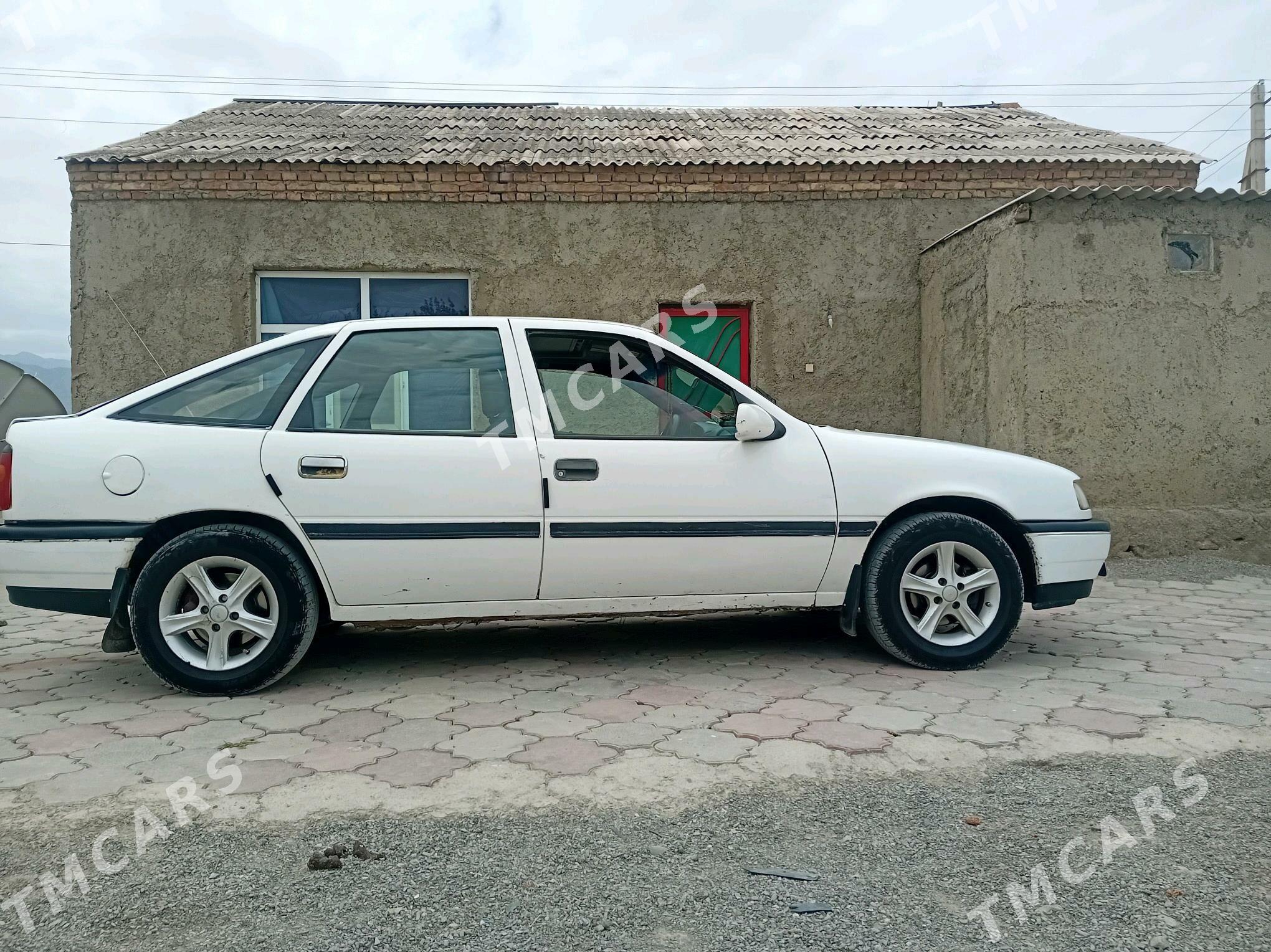 Opel Vectra 1992 - 26 000 TMT - Bäherden - img 2