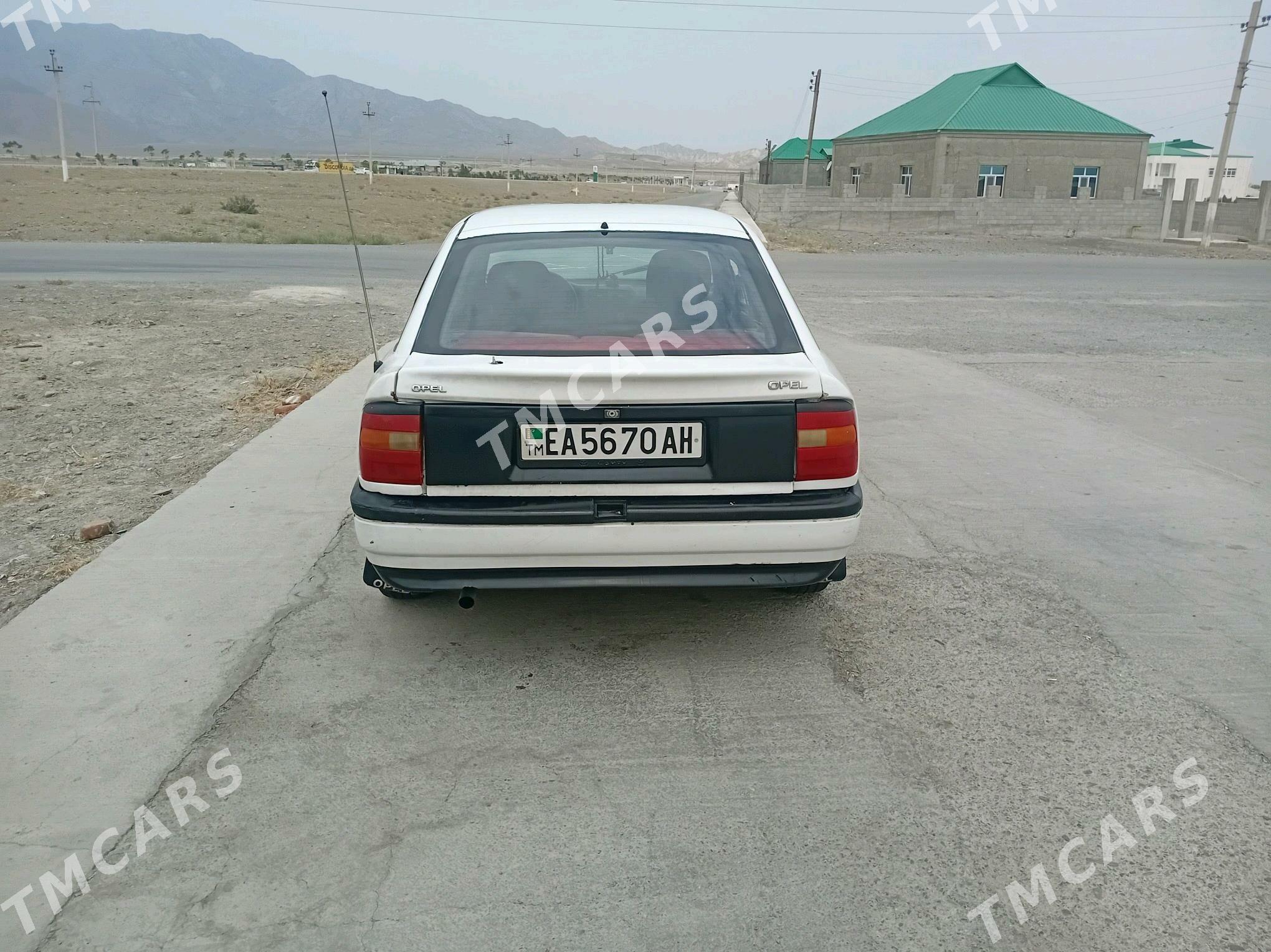 Opel Vectra 1992 - 26 000 TMT - Bäherden - img 4