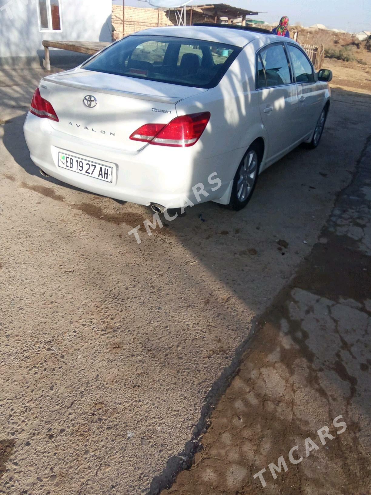 Toyota Avalon 2006 - 165 000 TMT - Теджен - img 8