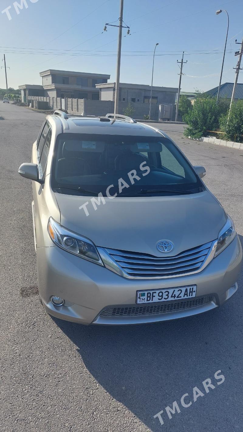 Toyota Sienna 2017 - 450 000 TMT - Büzmeýin - img 8