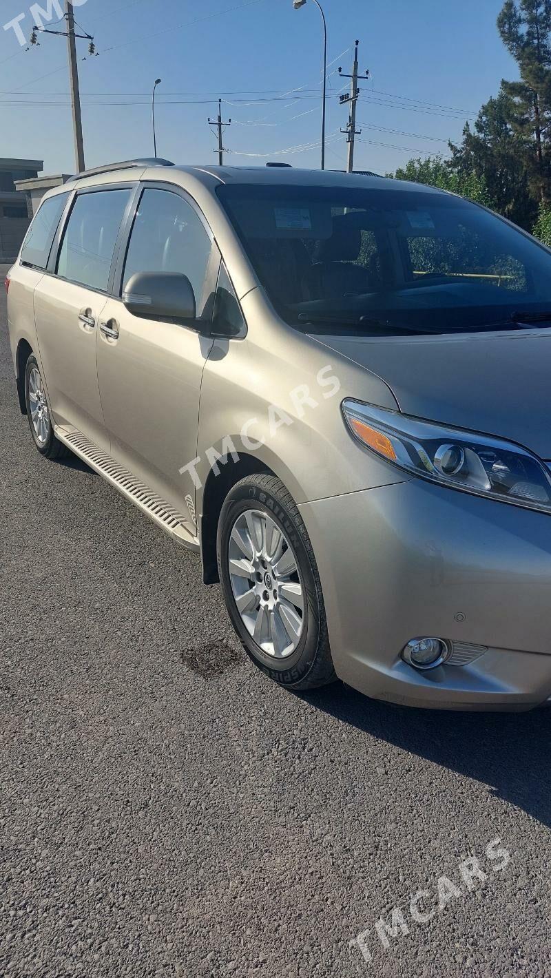 Toyota Sienna 2017 - 450 000 TMT - Büzmeýin - img 9