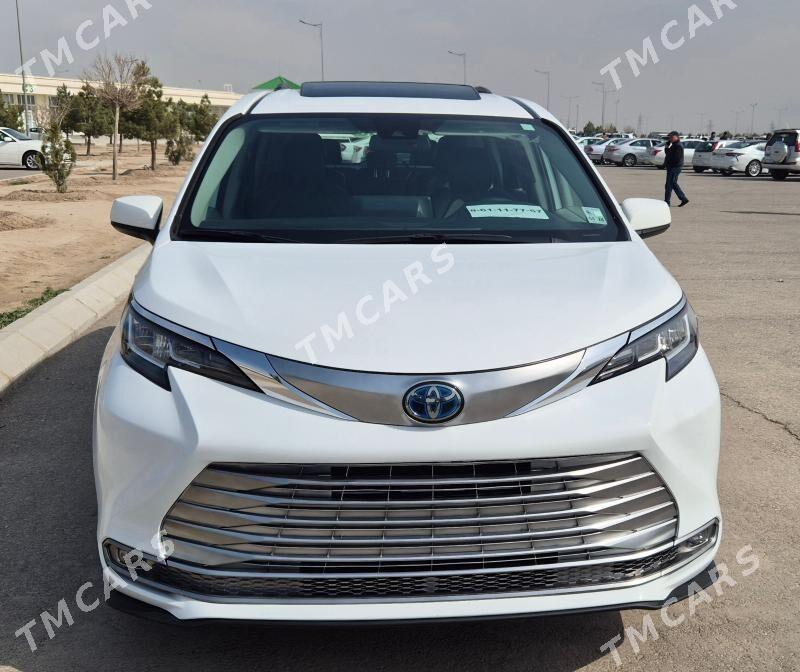Toyota Sienna 2021 - 580 000 TMT - Туркменабат - img 5