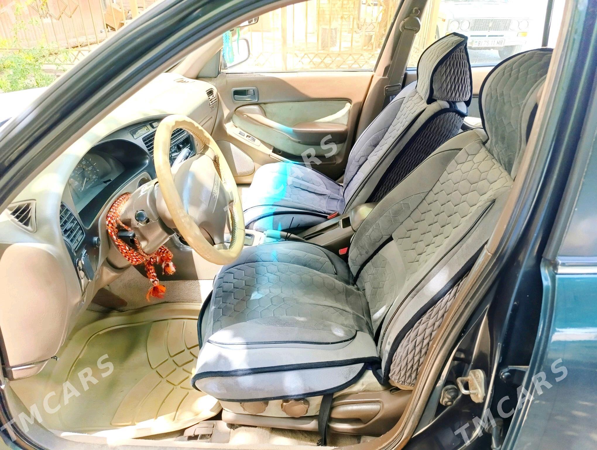 Toyota Camry 1993 - 89 000 TMT - Mary - img 8