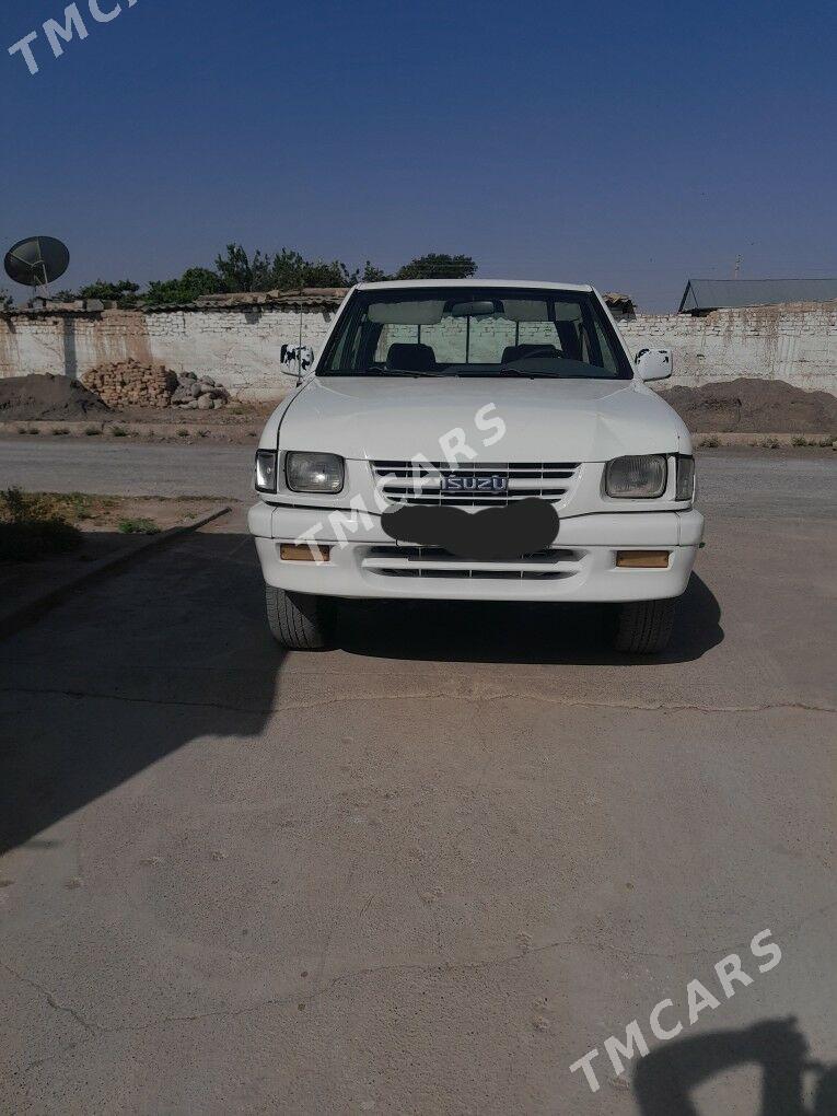 Isuzu Trooper 2001 - 90 000 TMT - Кака - img 2