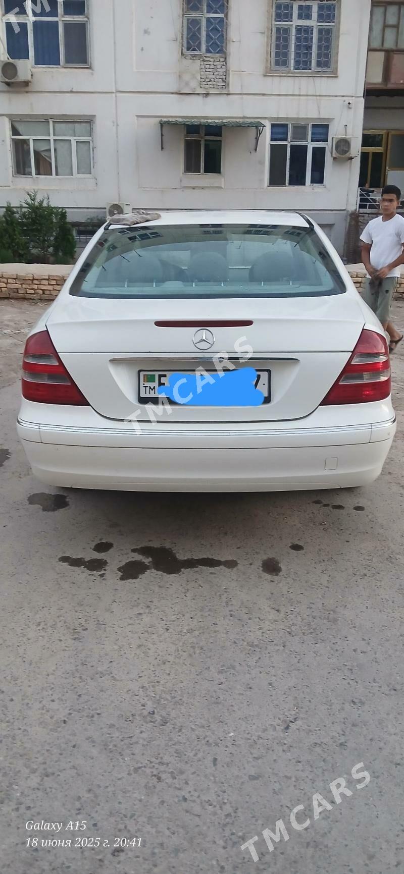 Mercedes-Benz 230E 2003 - 100 000 TMT - Дашогуз - img 3