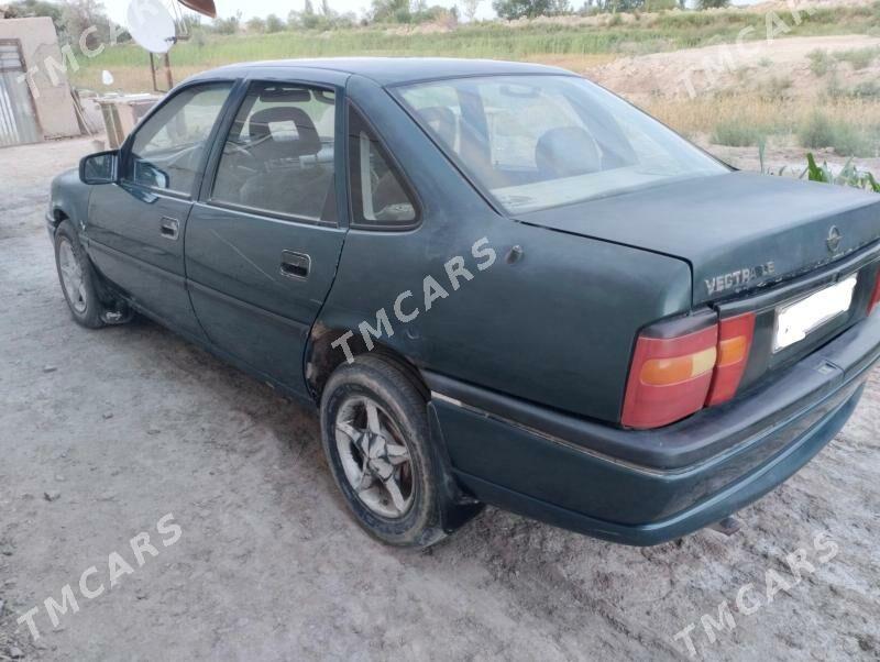 Opel Vectra 1995 - 30 000 TMT - Гурбансолтан Едже - img 2