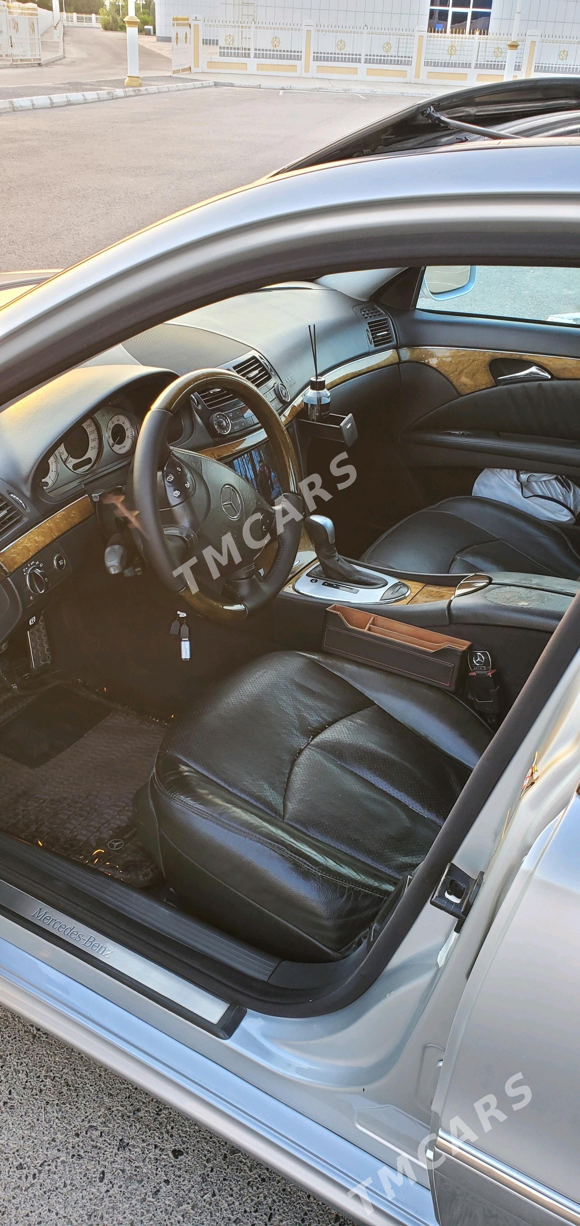 Mercedes-Benz E350 2005 - 220 000 TMT - Türkmenabat - img 6