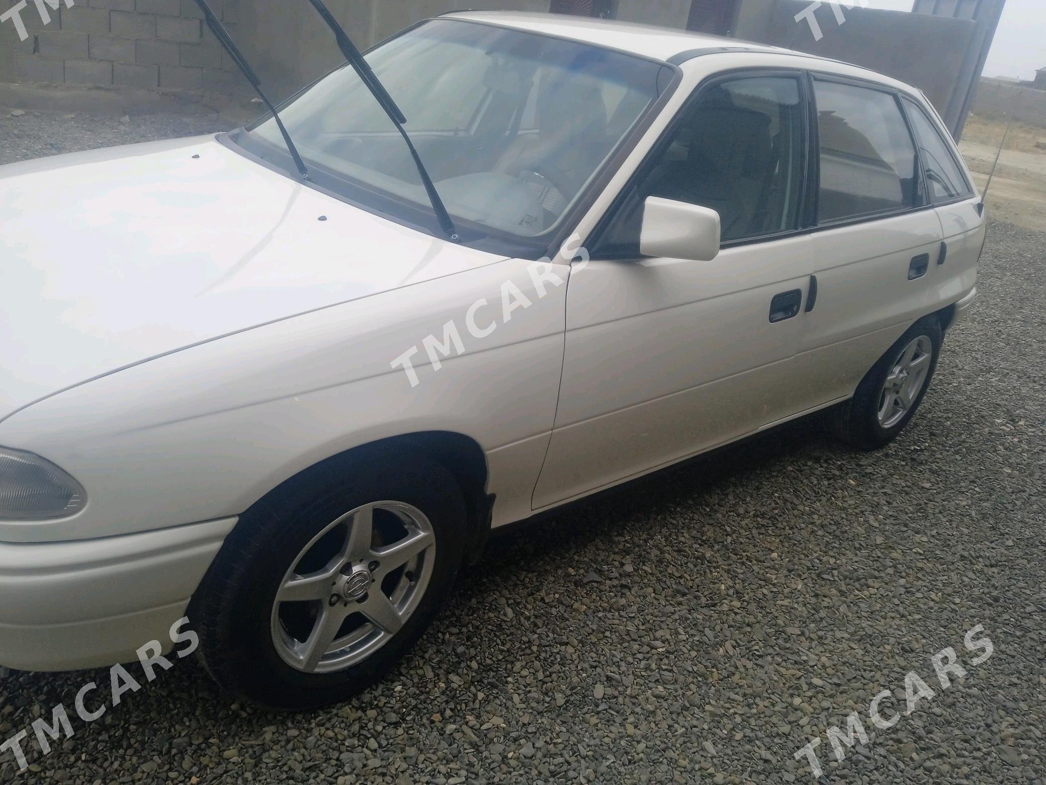 Opel Astra 1992 - 42 000 TMT - Bäherden - img 6