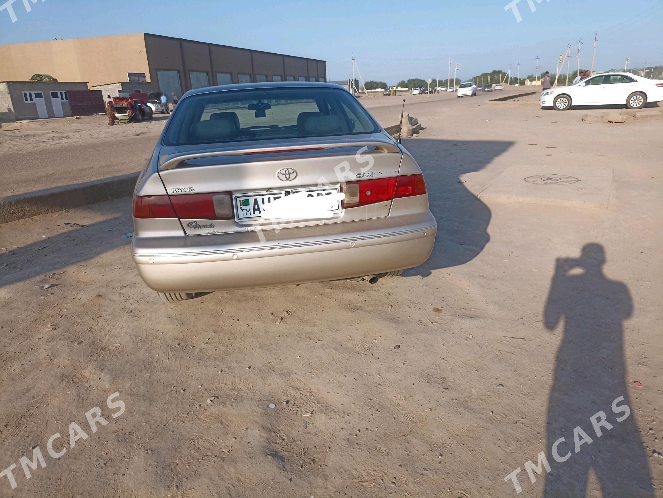 Toyota Camry 2000 - 150 000 TMT - Türkmenbaşy etr. - img 6
