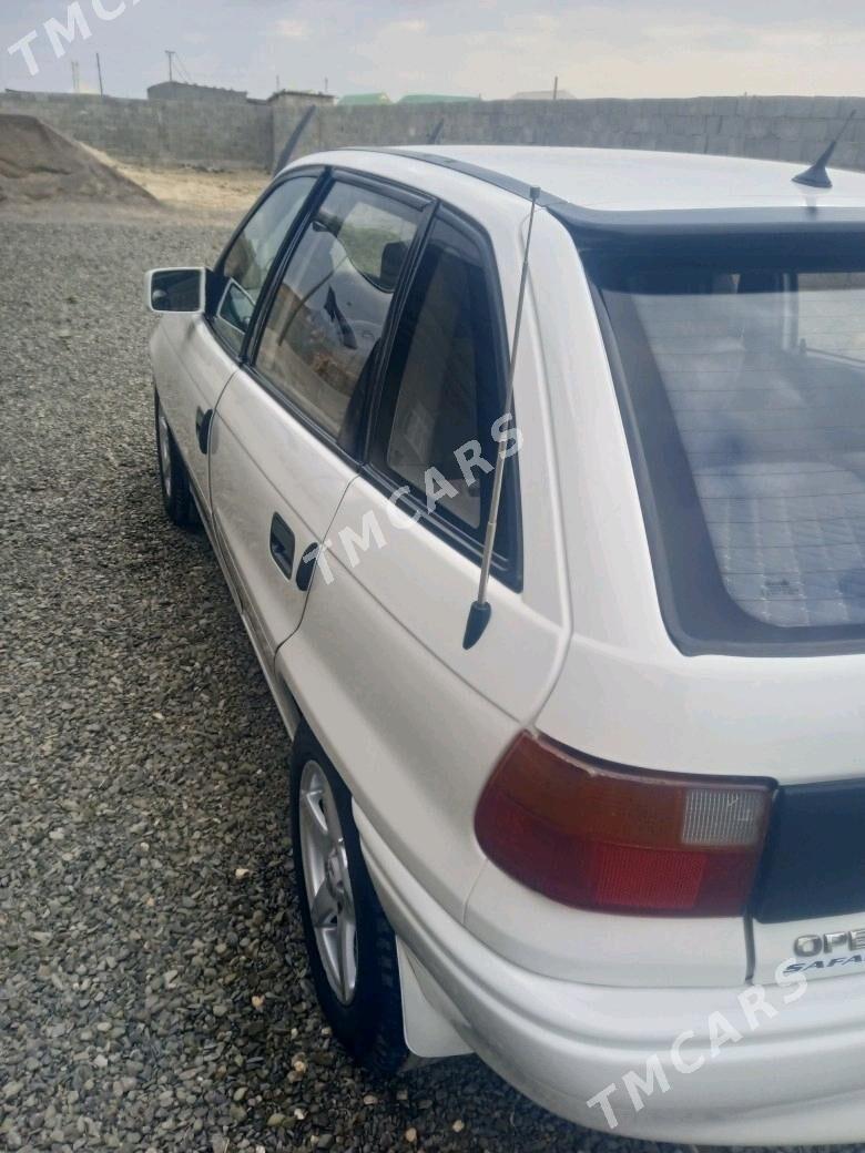 Opel Astra 1992 - 42 000 TMT - Bäherden - img 7
