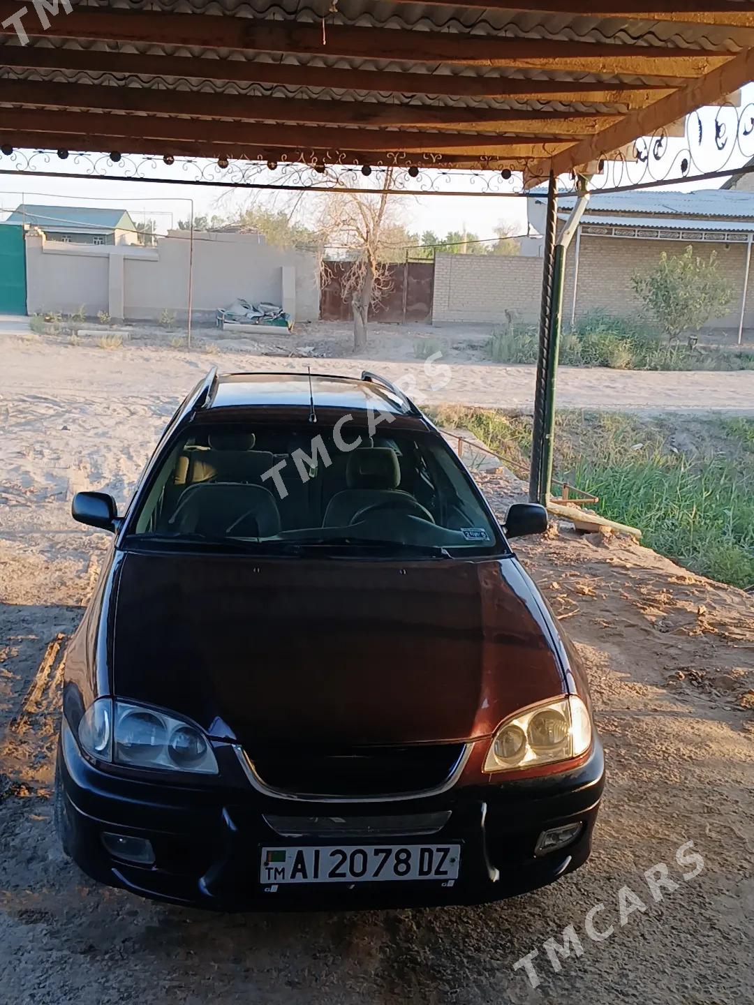 Toyota Avensis 1999 - 75 000 TMT - Дашогуз - img 5