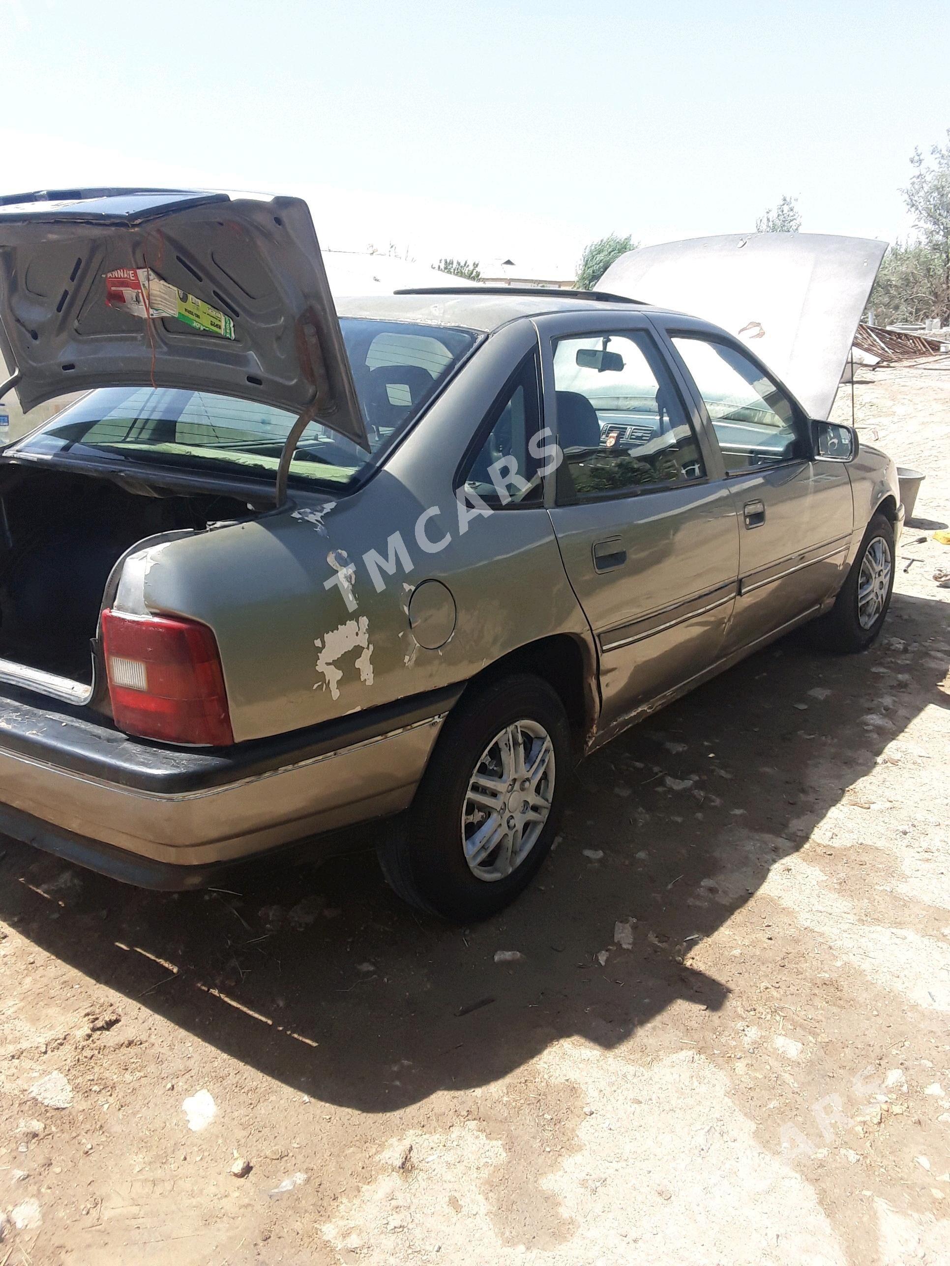 Opel Vectra 1990 - 22 000 TMT - Murgap - img 2