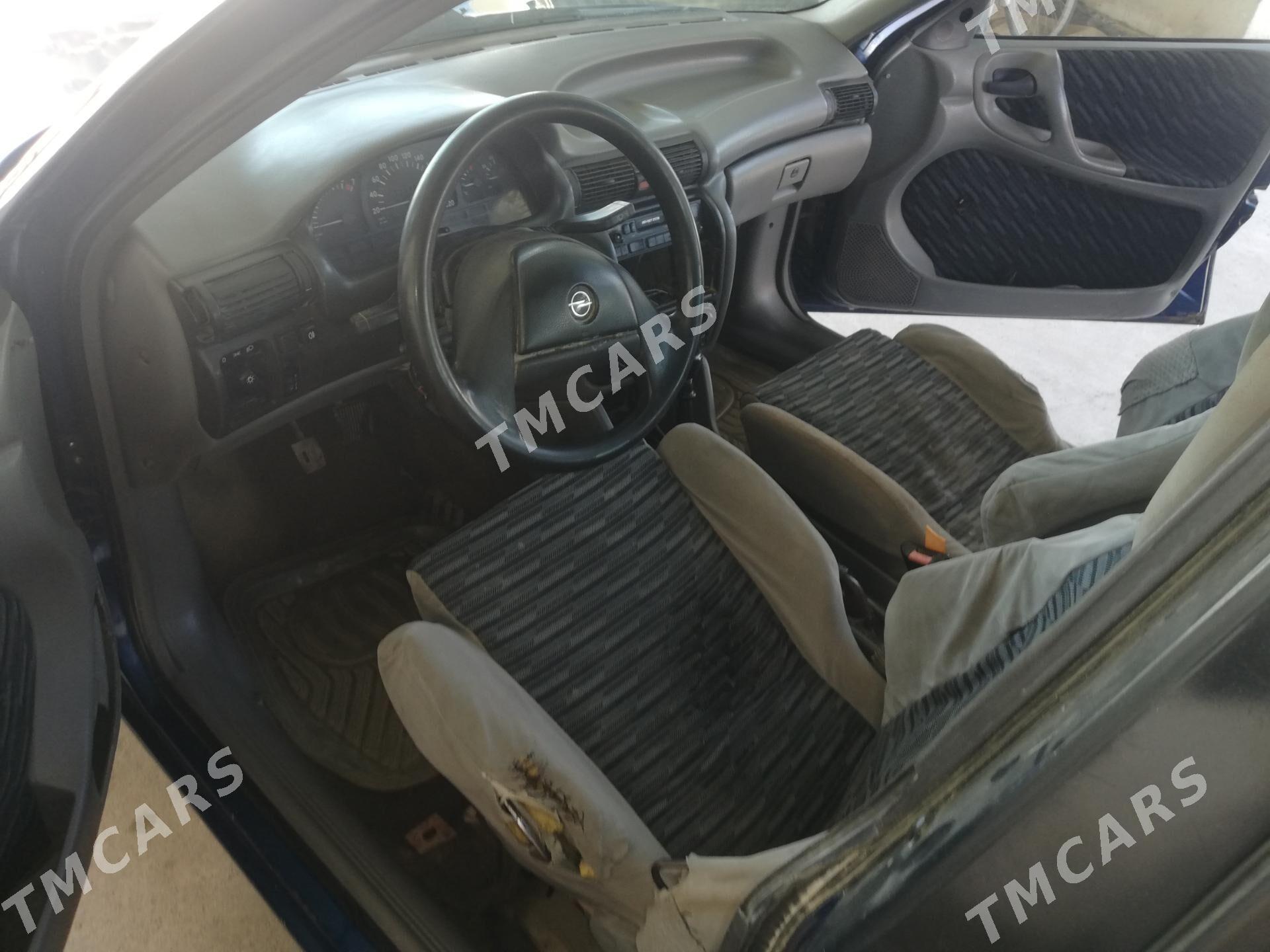 Opel Astra 1992 - 25 000 TMT - Керки - img 3