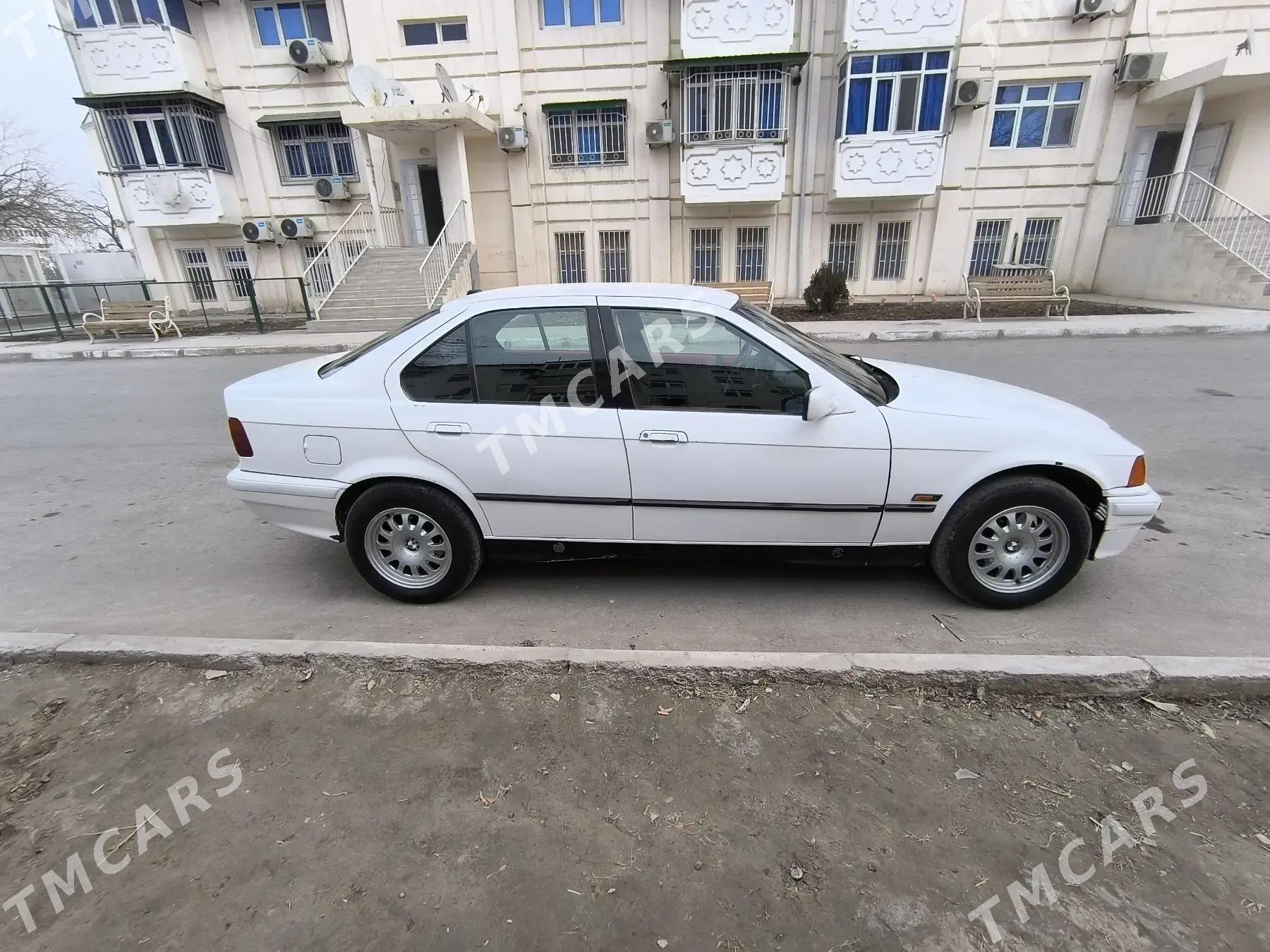BMW 3 Series 1992 - 40 000 TMT - Kerki - img 4