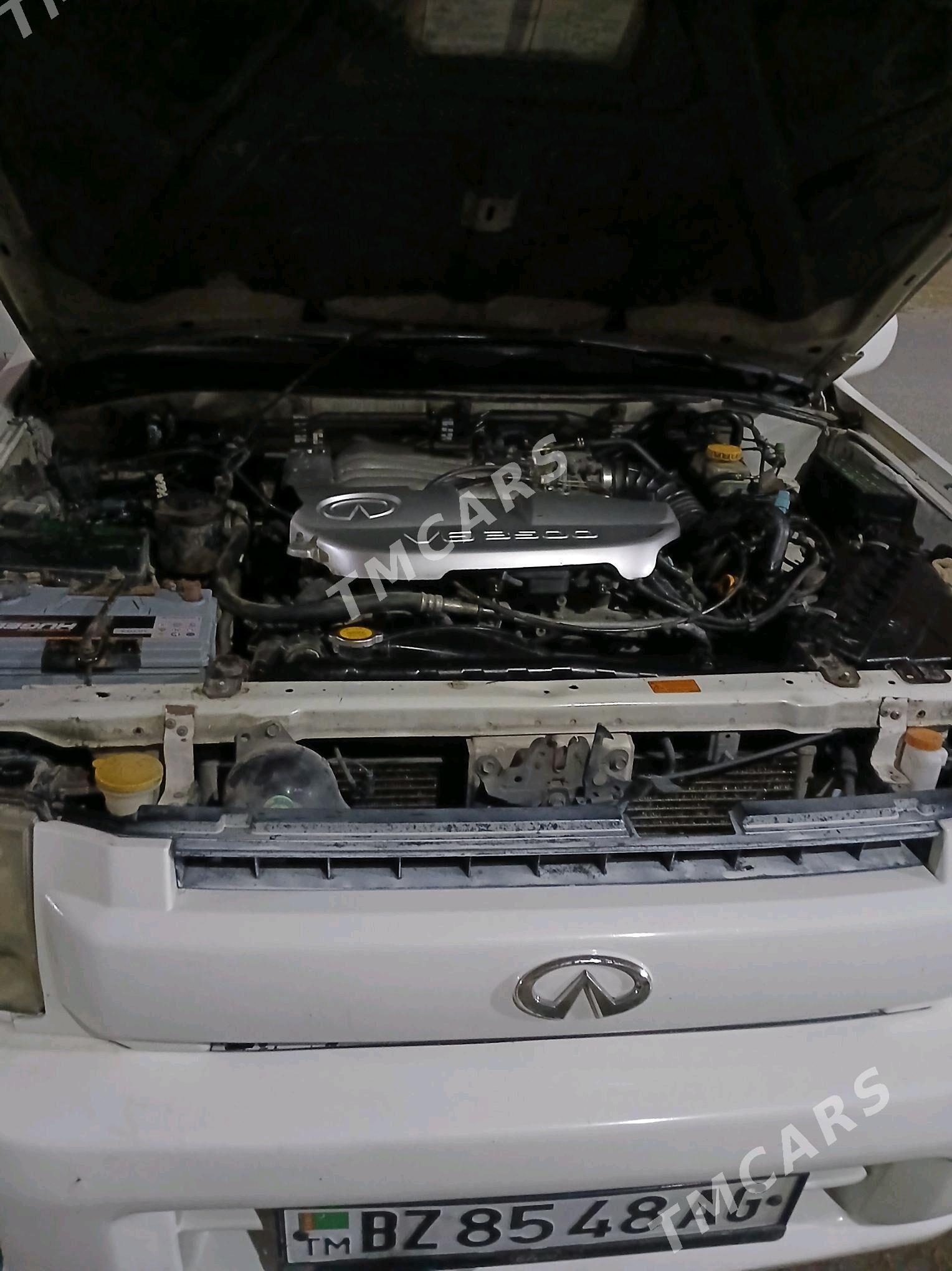 Infiniti QX4 2002 - 140 000 TMT - 9 mkr - img 7