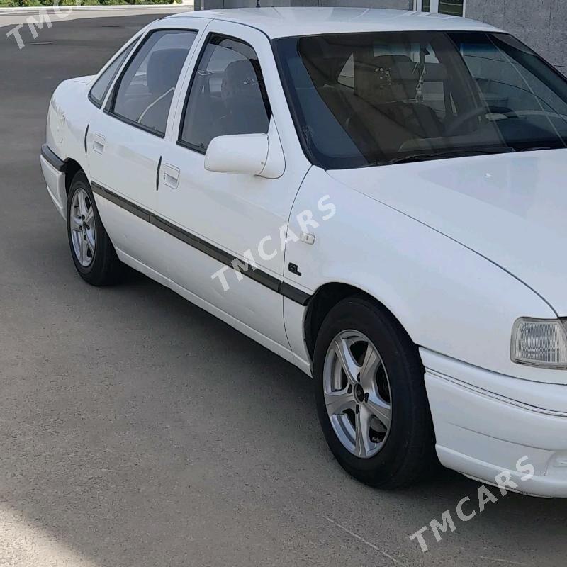Opel Vectra 1993 - 38 000 TMT - Bäherden - img 2