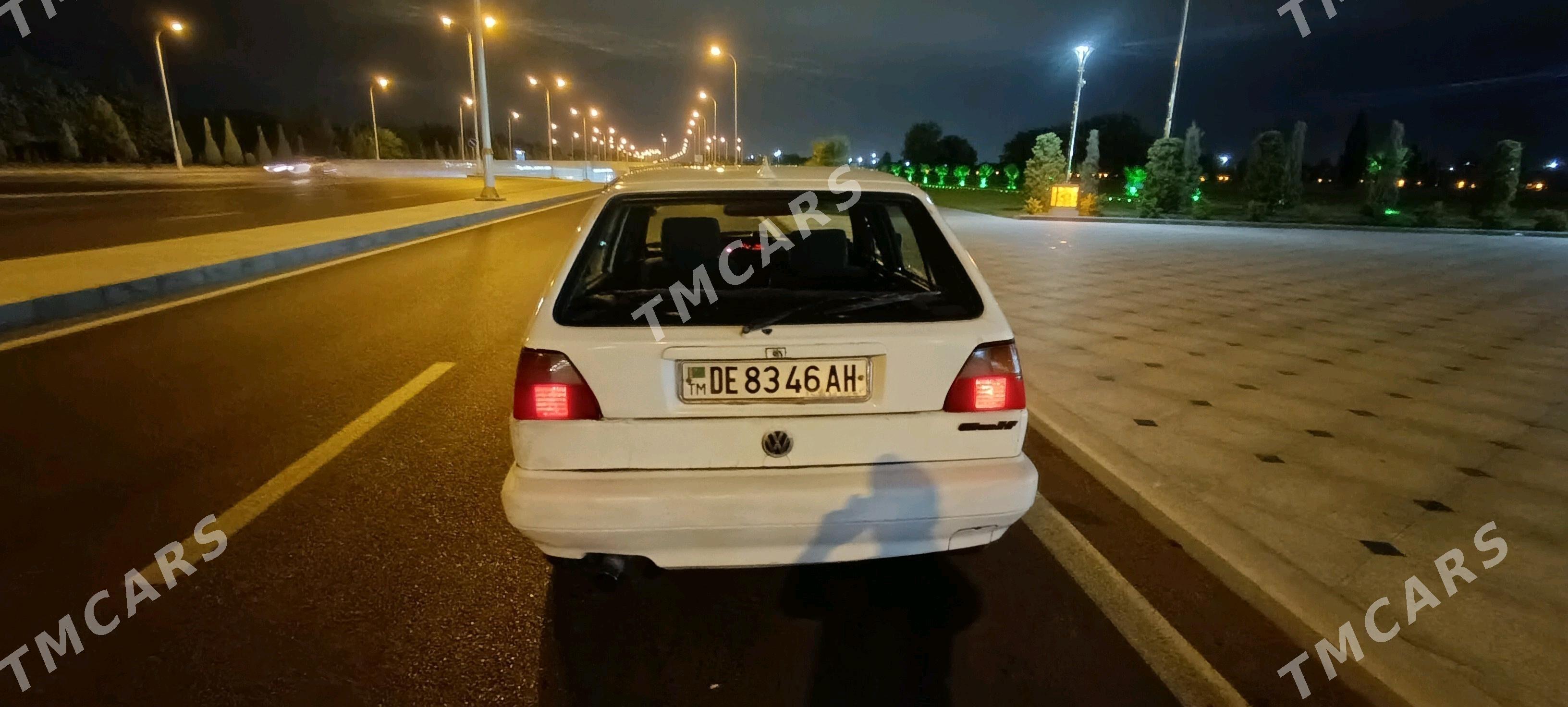 Volkswagen Golf R 2011 - 17 000 TMT - Бузмеин - img 4