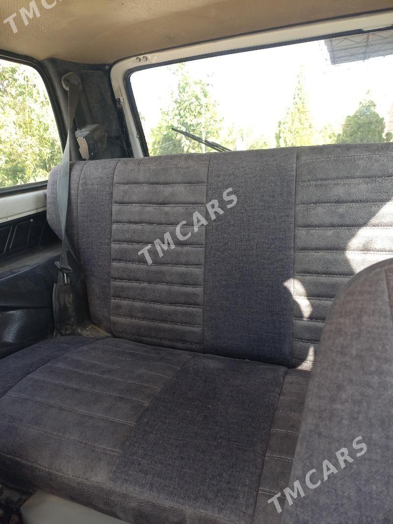 Lada Niva 2002 - 65 000 TMT - Kerki - img 2