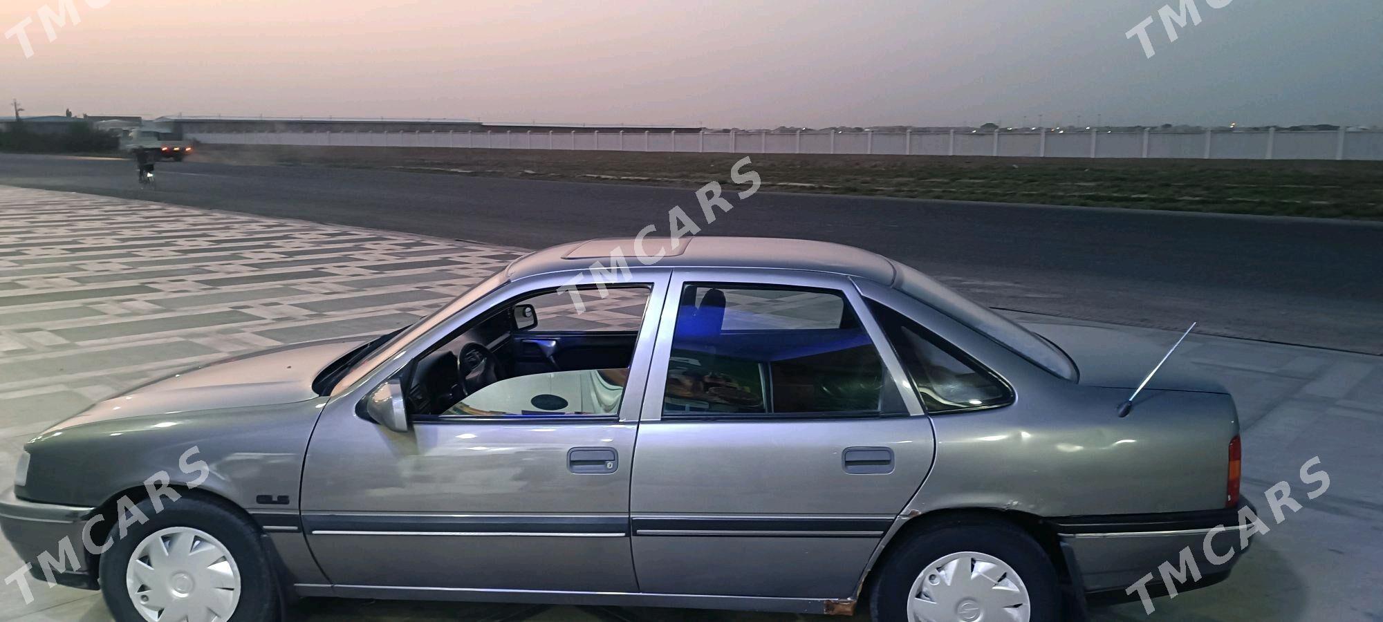 Opel Vectra 1990 - 35 000 TMT - Мары - img 3