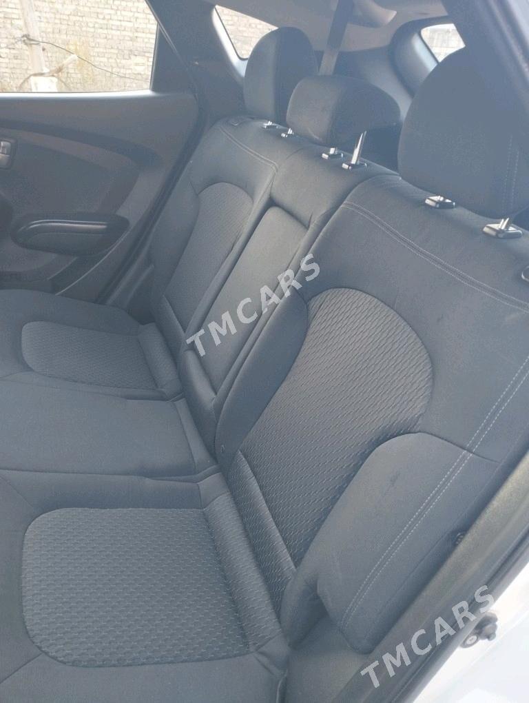 Hyundai Tucson 2010 - 140 000 TMT - Байрамали - img 4