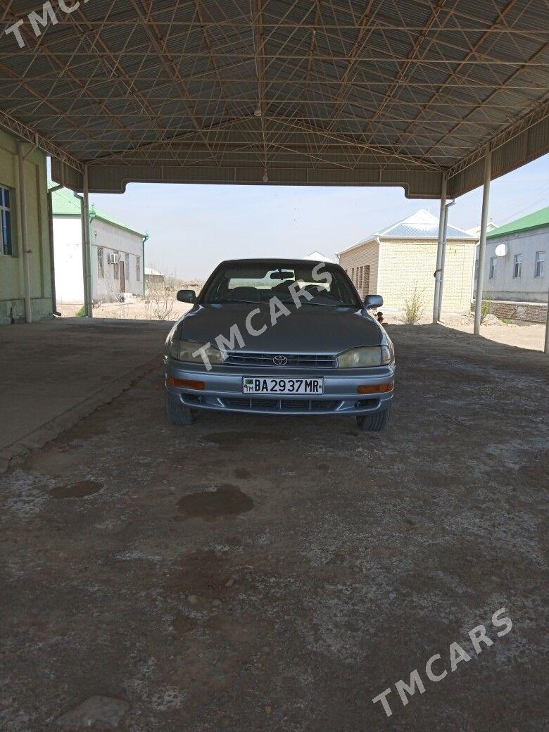 Toyota Camry 1993 - 76 000 TMT - Векильбазар - img 4