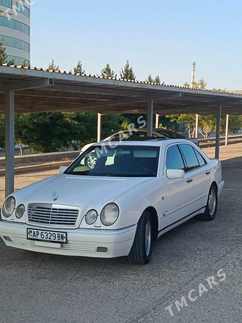 Mercedes-Benz E320 2000 - 110 000 TMT - Türkmenbaşy - img 2