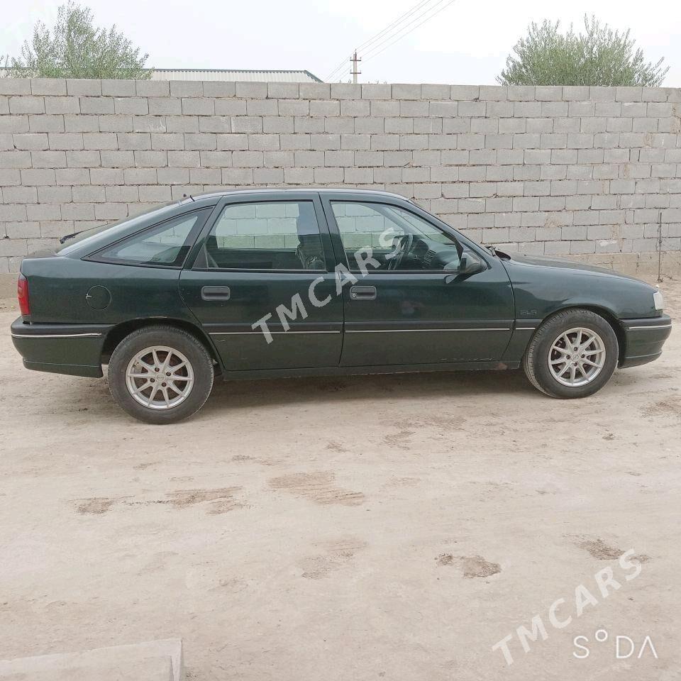 Opel Vectra 1995 - 37 000 TMT - Этрек - img 2