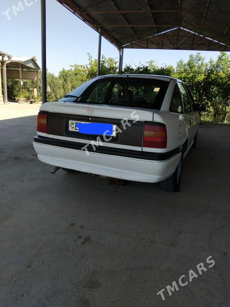 Opel Vectra 1994 - 24 000 TMT - Мургап - img 4