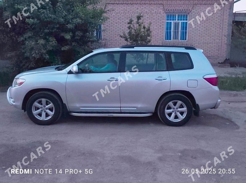Toyota Highlander 2010 - 290 000 TMT - Дашогуз - img 3