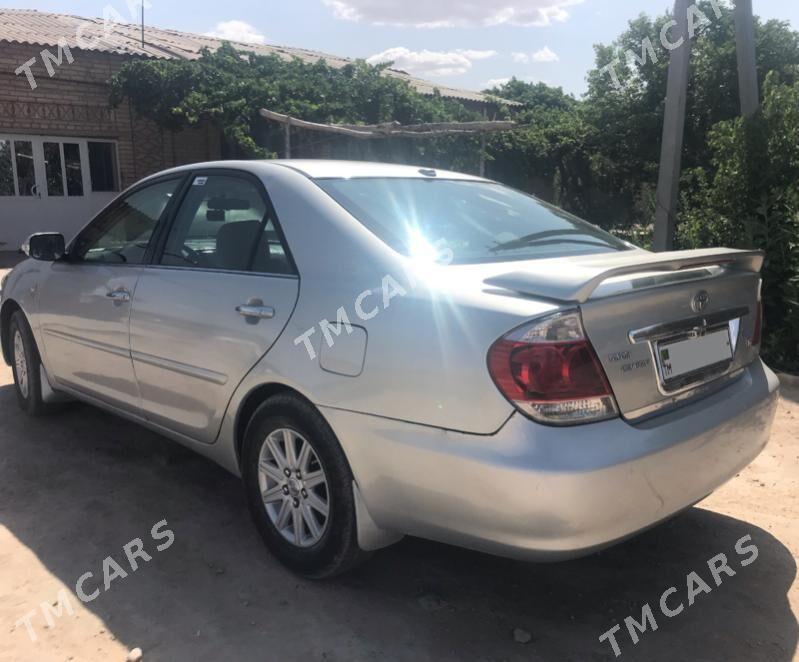 Toyota Camry 2005 - 140 000 TMT - Сейди - img 3